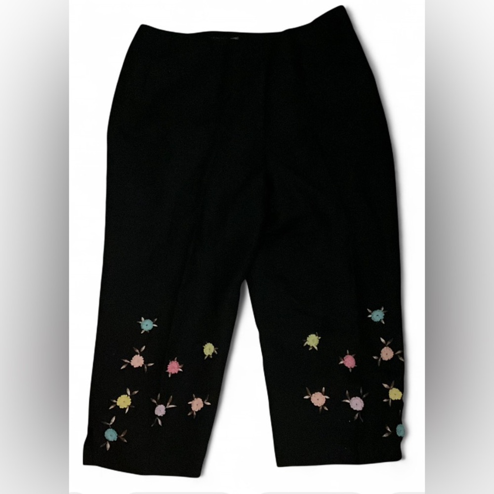Larry Levine Petite Black Floral Embroidered Cropped Ankle Pants Women’s Size 14